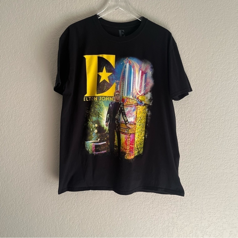 ELTON JOHN Genuine Concert Tee Final Farewell Yellowbrick Road Tour Size XL